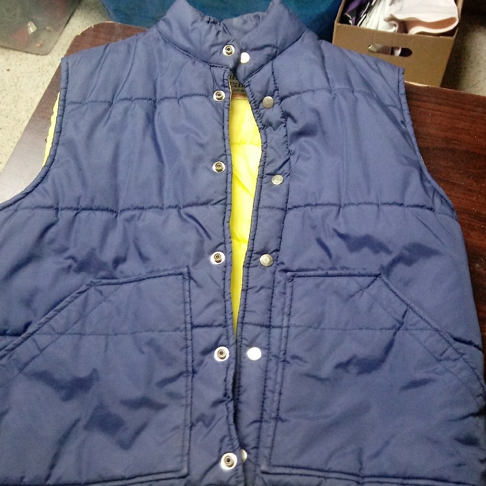 medium Vintage vest. Mongomery ward